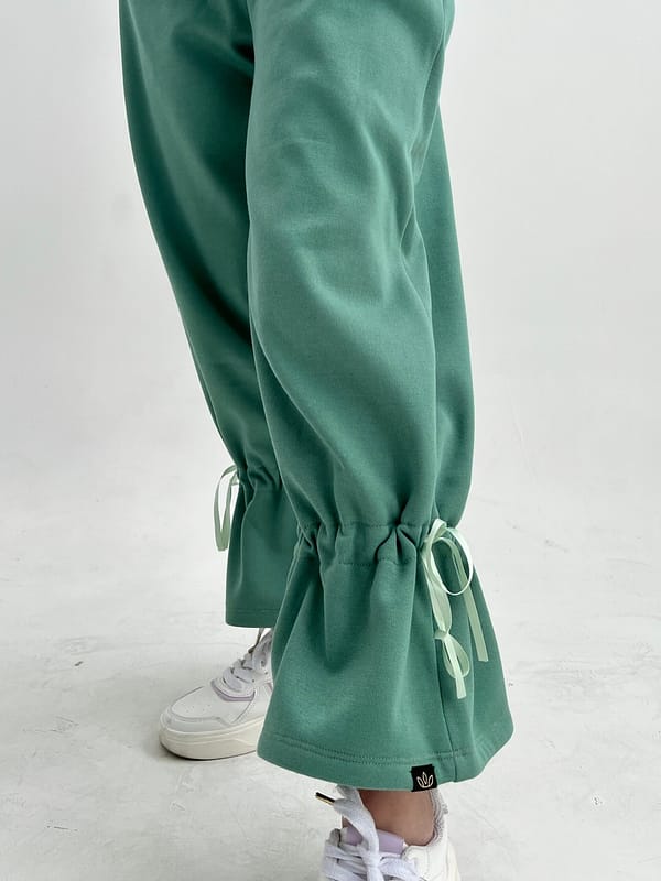 Yoga Flare Pants Gabriella